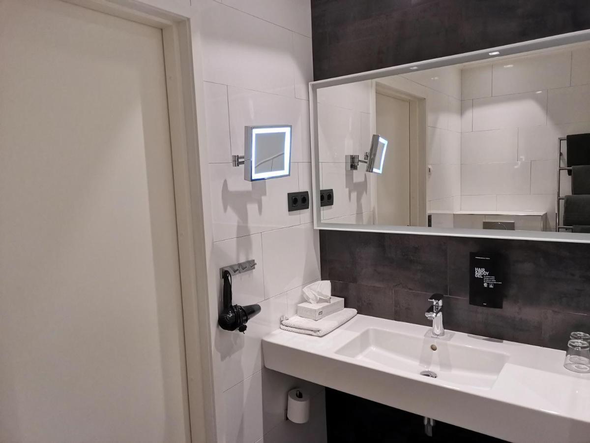 Hotel Cikada Мариехамн Екстериор снимка