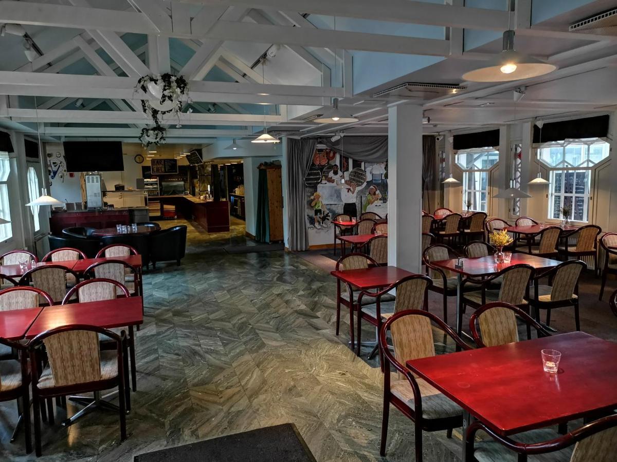 Hotel Cikada Мариехамн Екстериор снимка