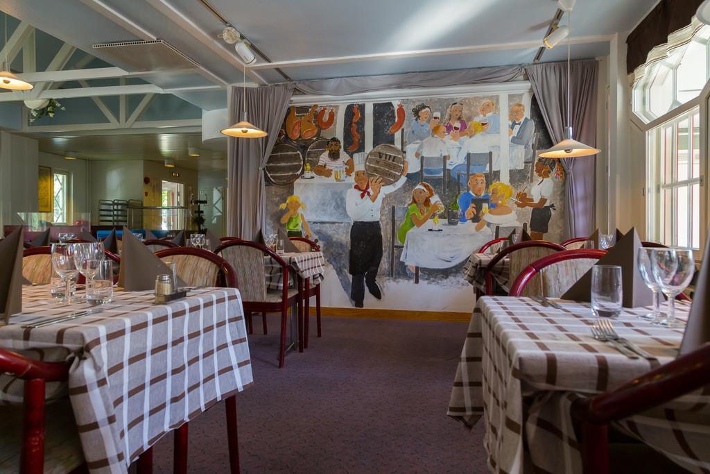 Hotel Cikada Мариехамн Екстериор снимка